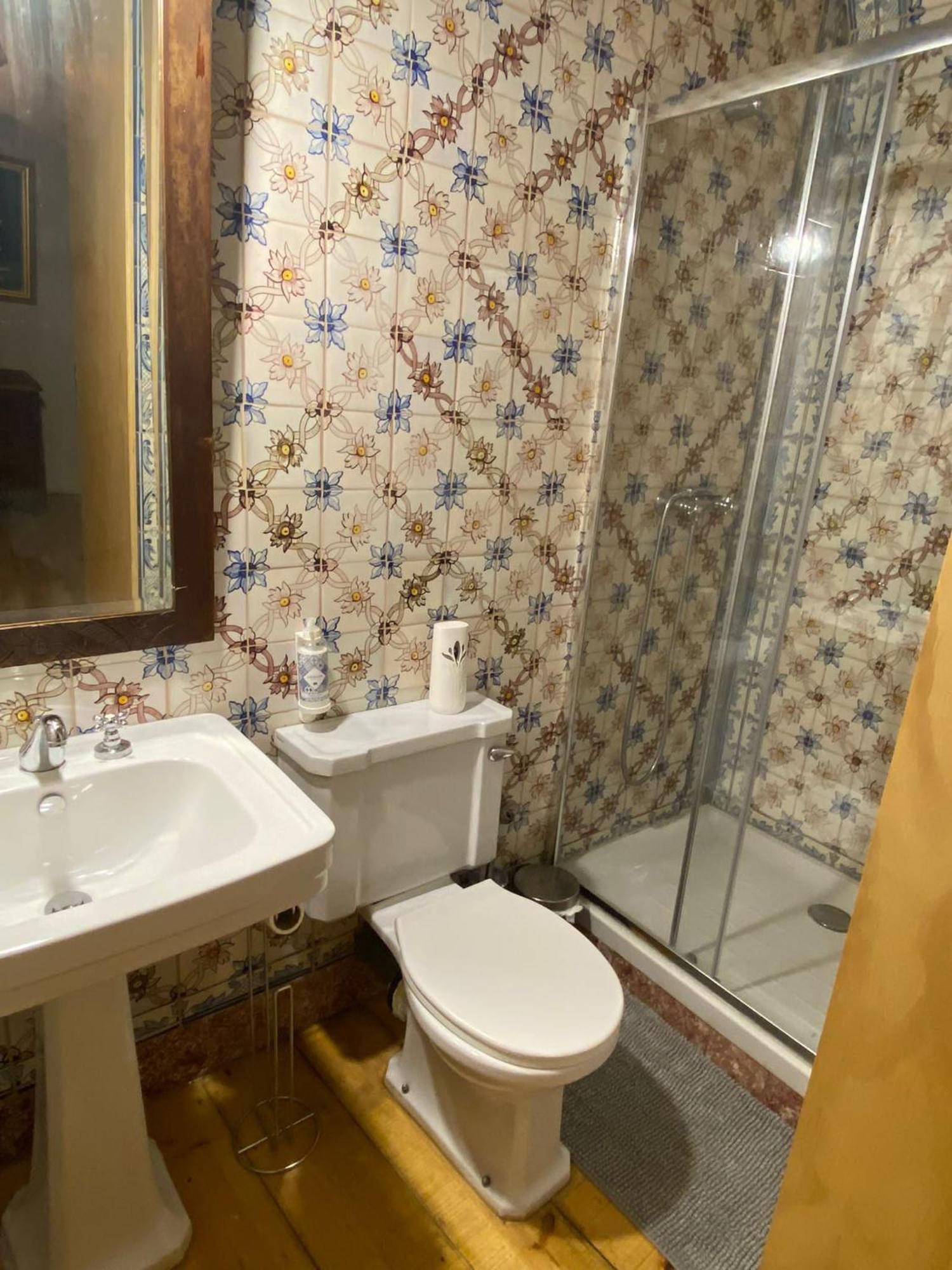 Heart Of Lisbon Private Room With Balcony ภายนอก รูปภาพ